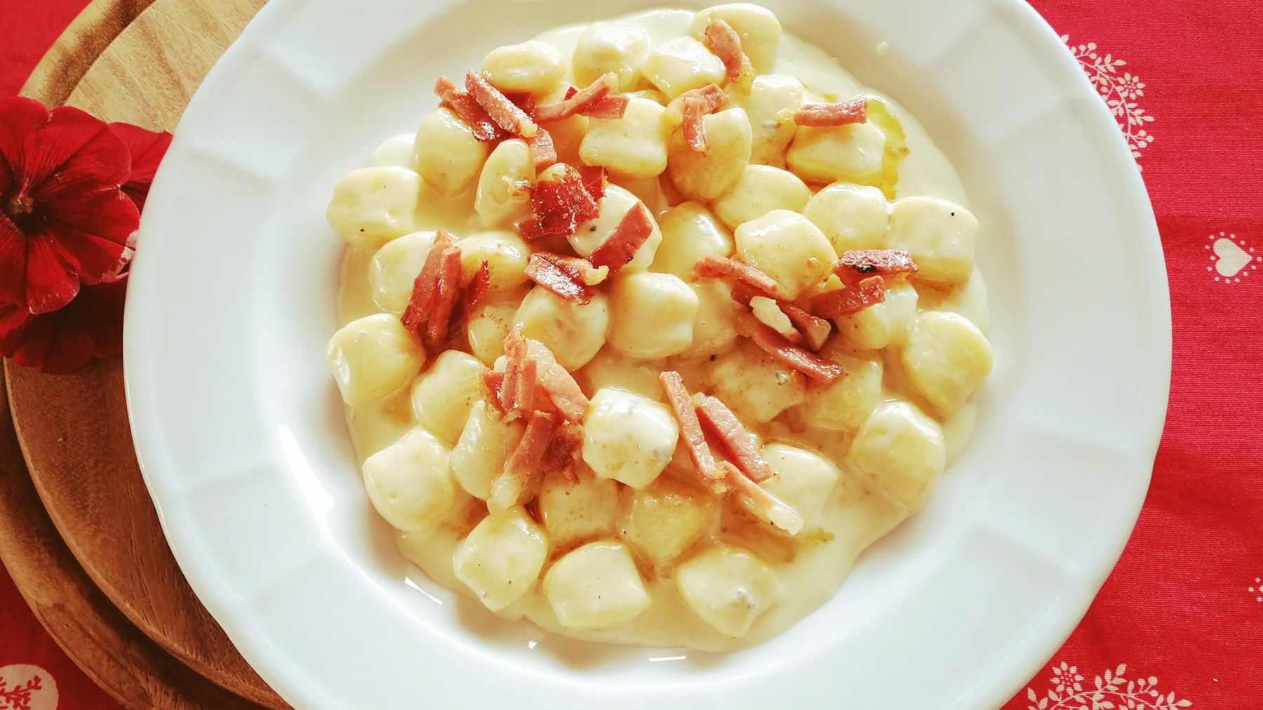 gnocchetti with Gorgonzola and speck