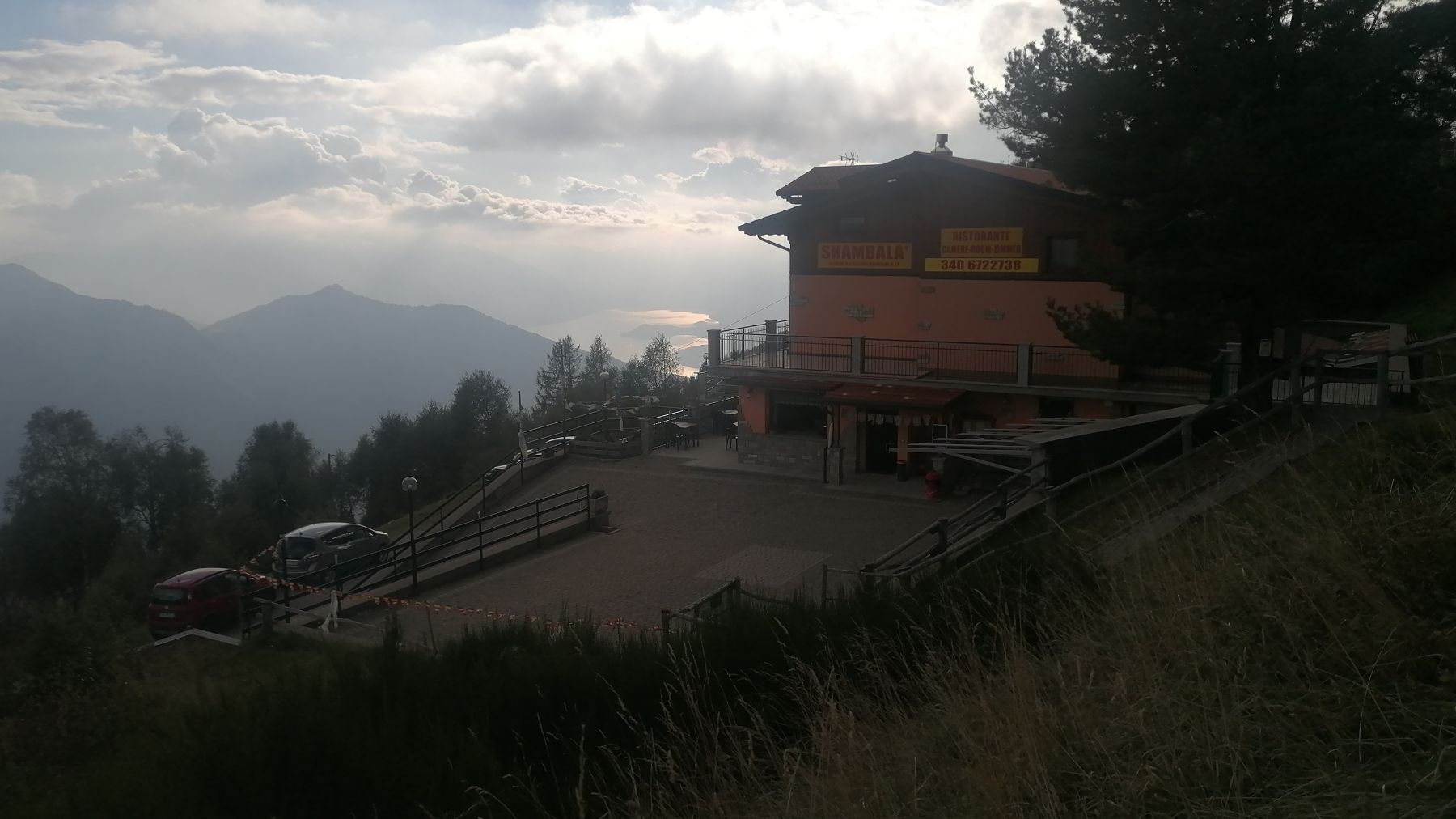 Rifugio Shambalà in autumn