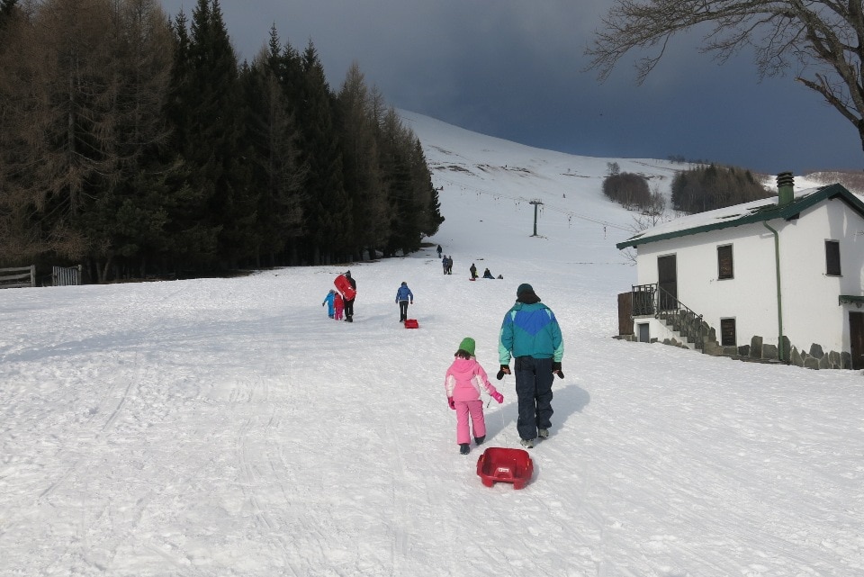 Rodelbahn und Schlittenbahn am Alpe Giumello